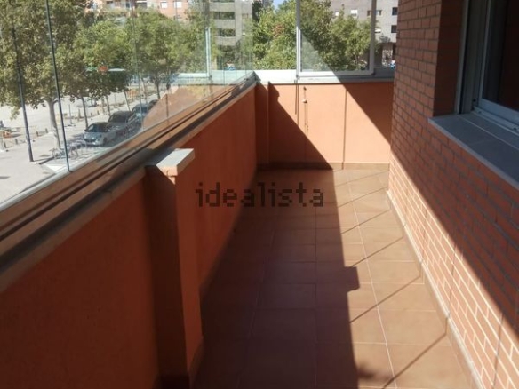 Piso en Calle del Valle de Zuriza, 25